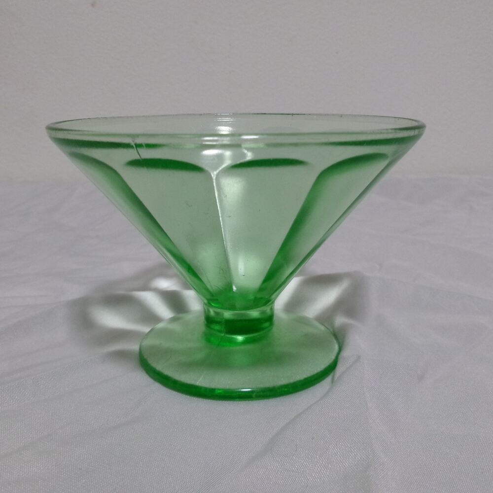 VTG 1930s Federal Glass Green Uranium Paneled Cone Sherbet Cup